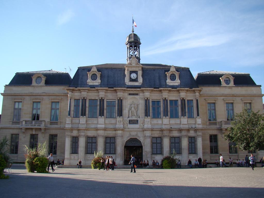 Bel Appartement Coeur De Ville Troyes Room photo